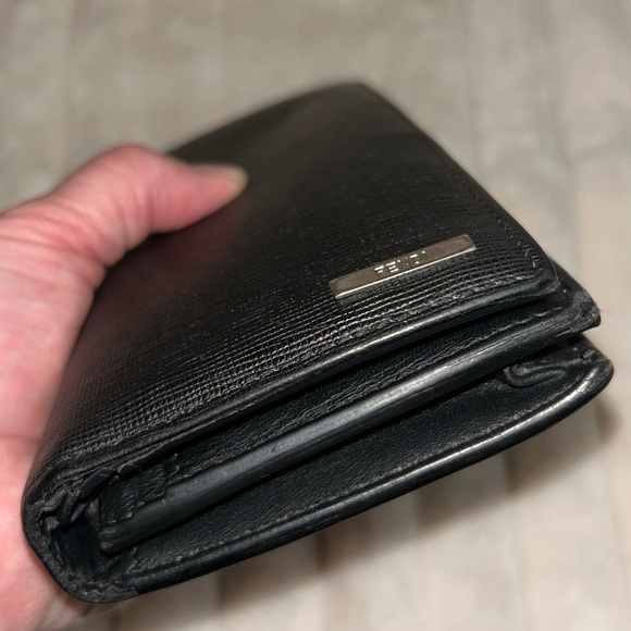 Fendi Black Saffiano Leather Travel Wallet - Made in Italy, 12 Card Slots - Picture 8 of 10